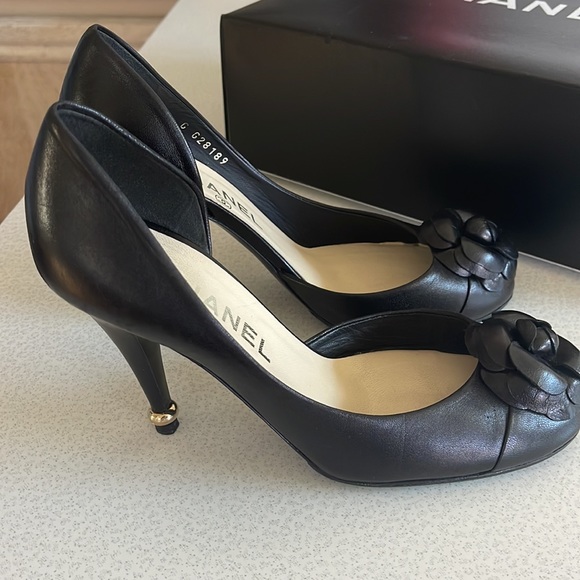 Chanel Heels - Picture 2 of 7